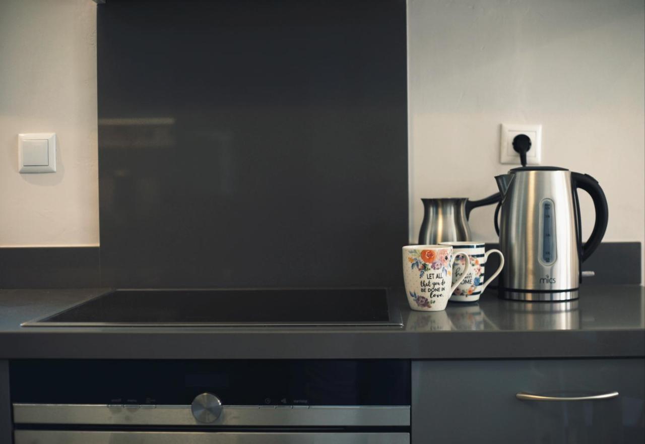 Το Σπίτι Της Ευτυχίας Σουίτα Apartment Karpenisi Bagian luar foto